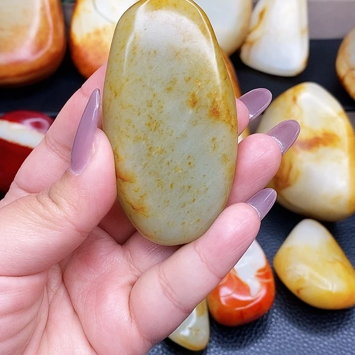 未镶嵌和田玉挂件