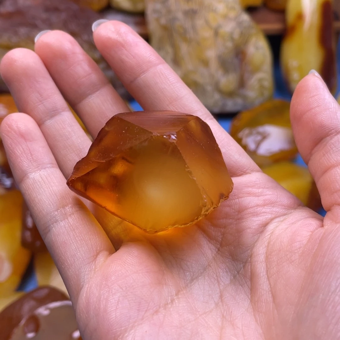 林***柳定制琥珀未镶嵌原石