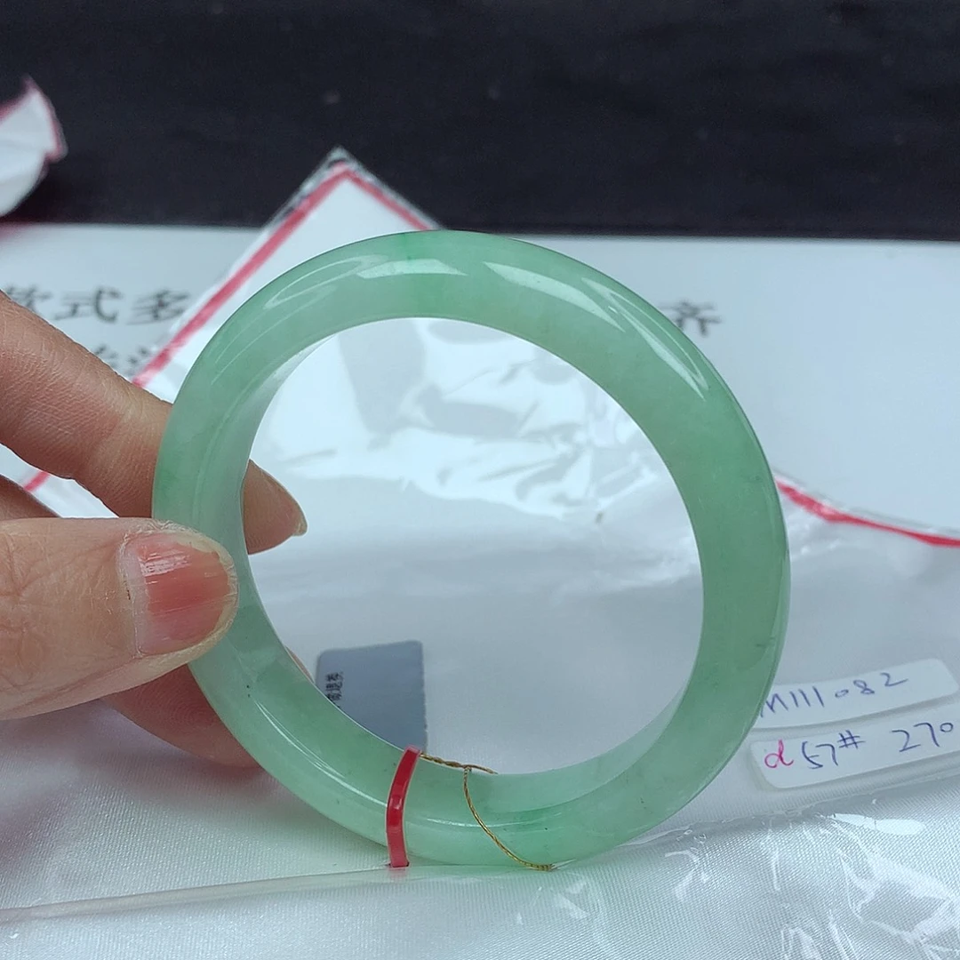 翡翠手镯未镶嵌57圈1082