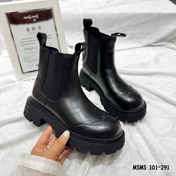 玛莎玛索早秋新款101-291休闲圆头马丁靴黑色