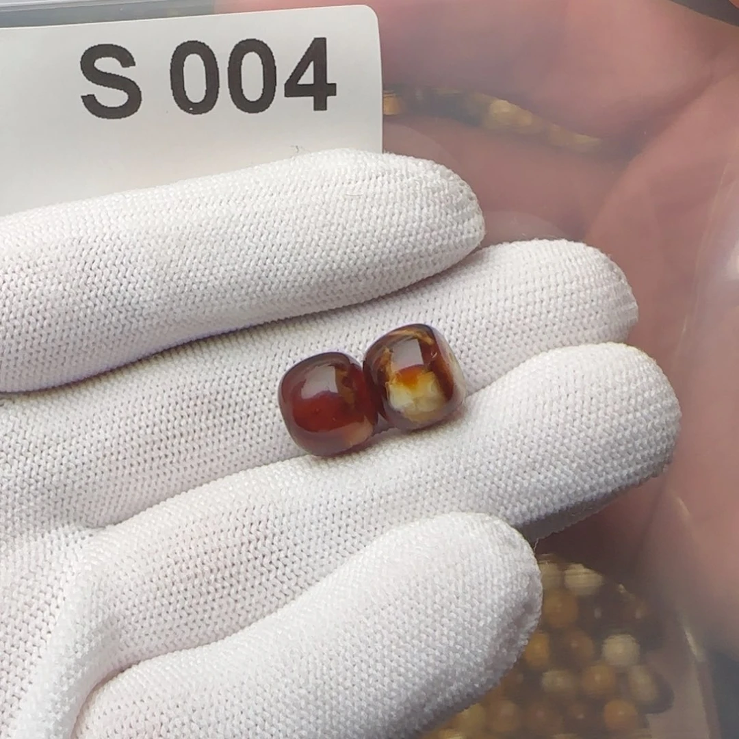 琥珀裸石未镶嵌s**a一对