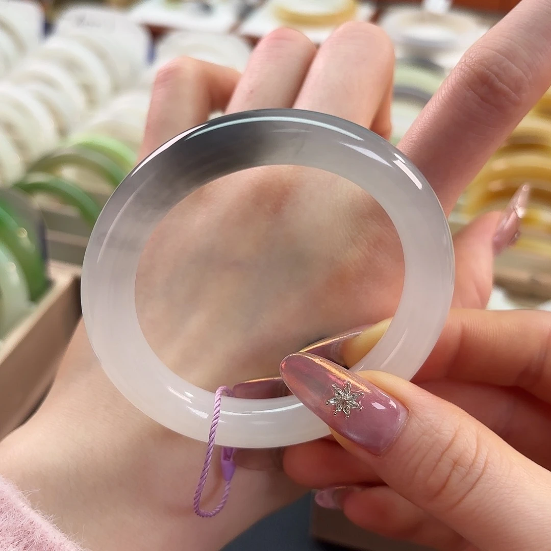 和田玉未镶嵌手镯【圆条 胶感好】