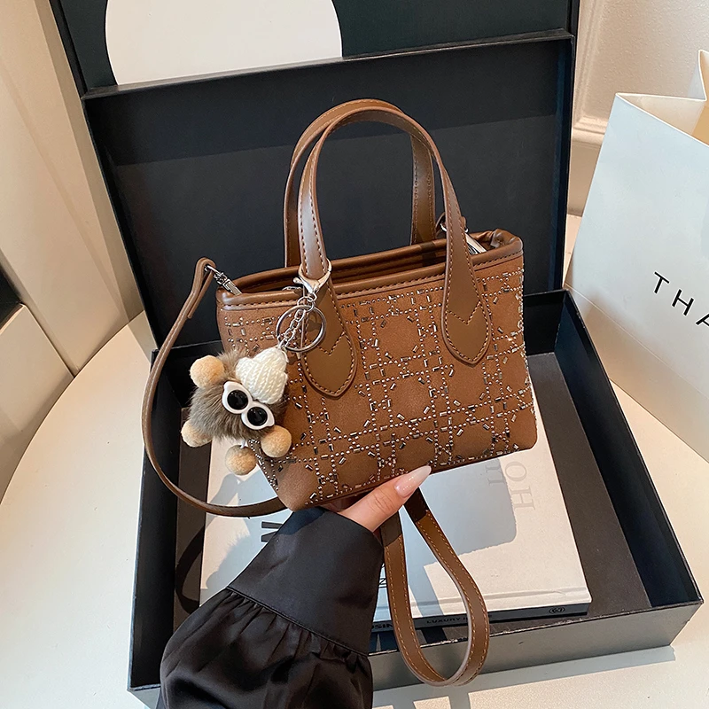 新款时尚百搭潮流女包单肩斜挎包6184棕色