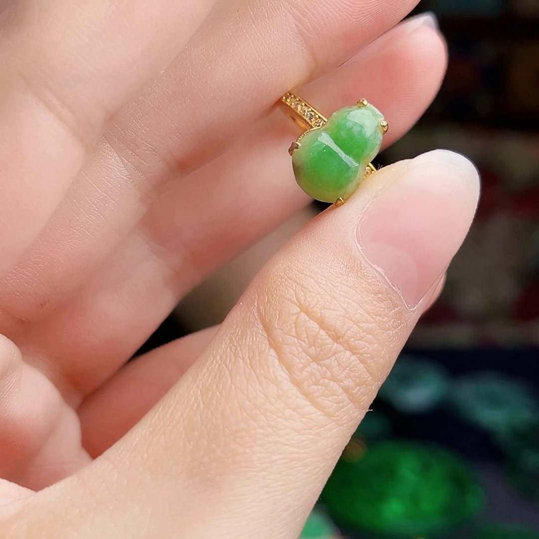 颈饰银S925镶嵌翡翠多样性