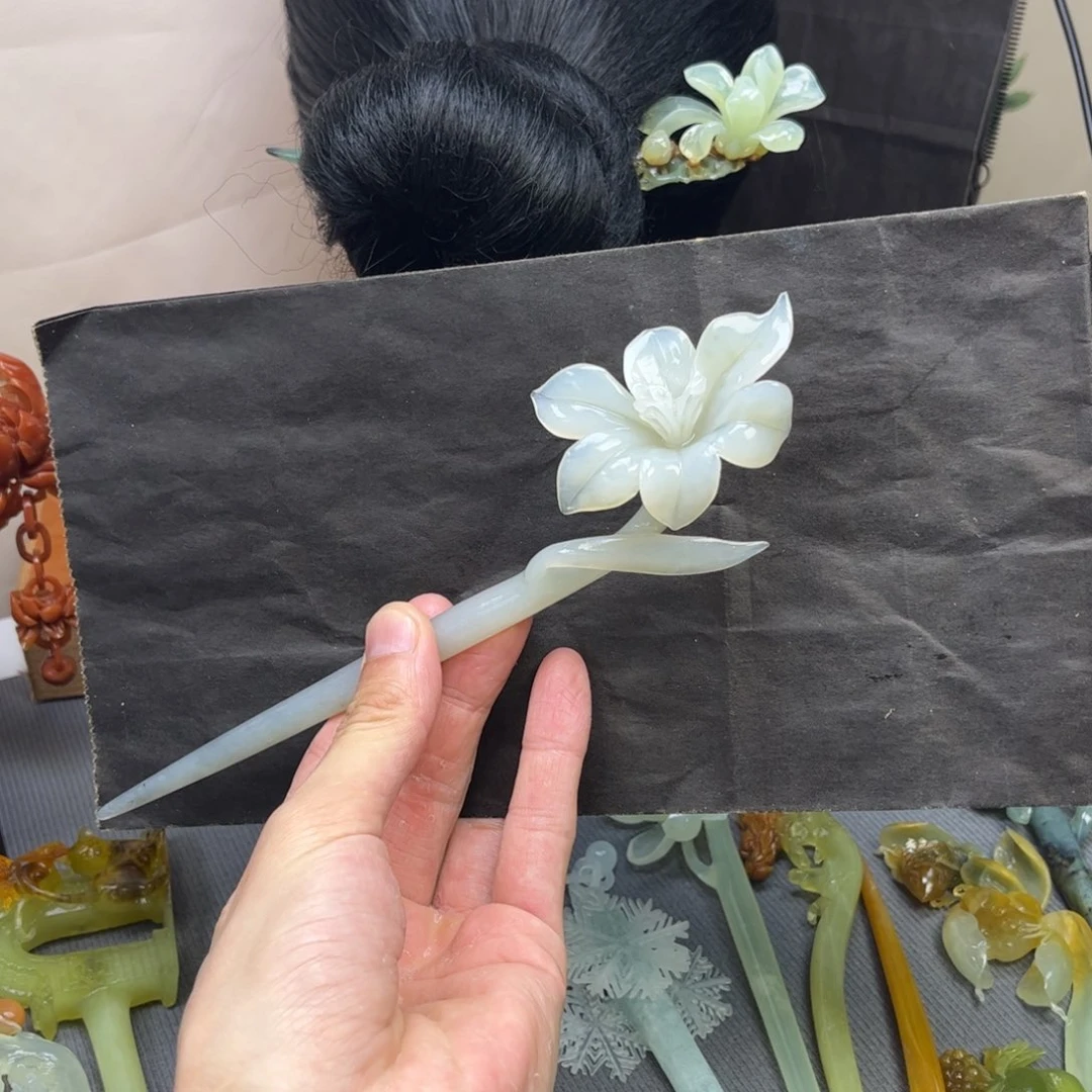 蛇纹石玉未镶嵌发饰