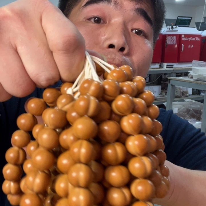 手串猴头核桃15左右柯基屁桃