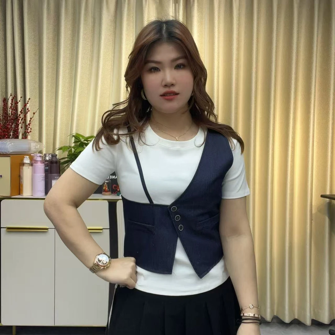 小鑫肝@圆领假两件牛仔拼接带扣休闲百搭T恤 6848