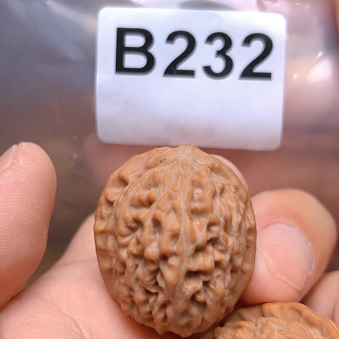 爱***果文玩核桃吊坠30荔枝纹