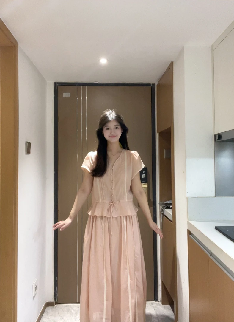 Nideaxi韩系西柚粉~温柔超显瘦苎麻短袖半裙套装