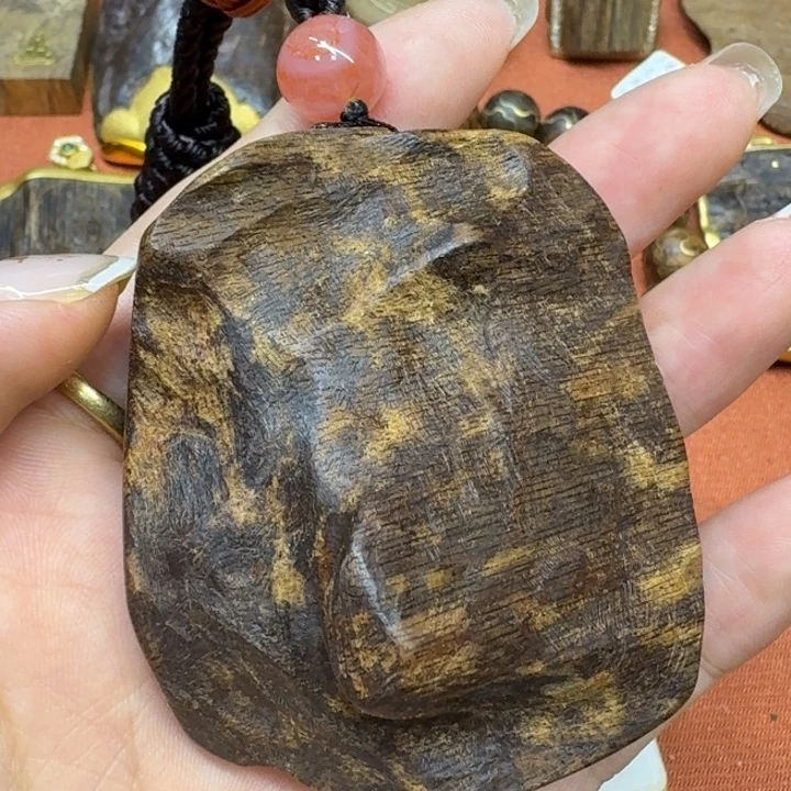 大叶紫檀（黑酸枝木类）