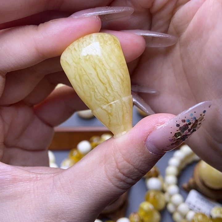 裸石琥珀未镶嵌20✖️35