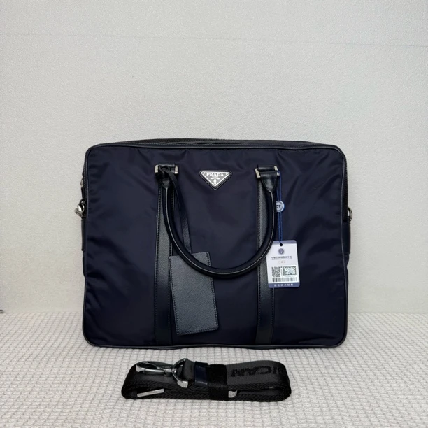 95新 Prada/普拉达 5168/男士时尚休闲蓝色尼龙公文包