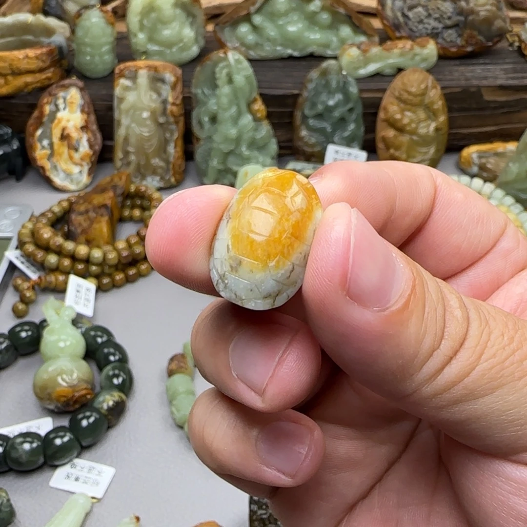 岫岩河磨玉（透闪石质玉）未镶嵌珠宝奇石