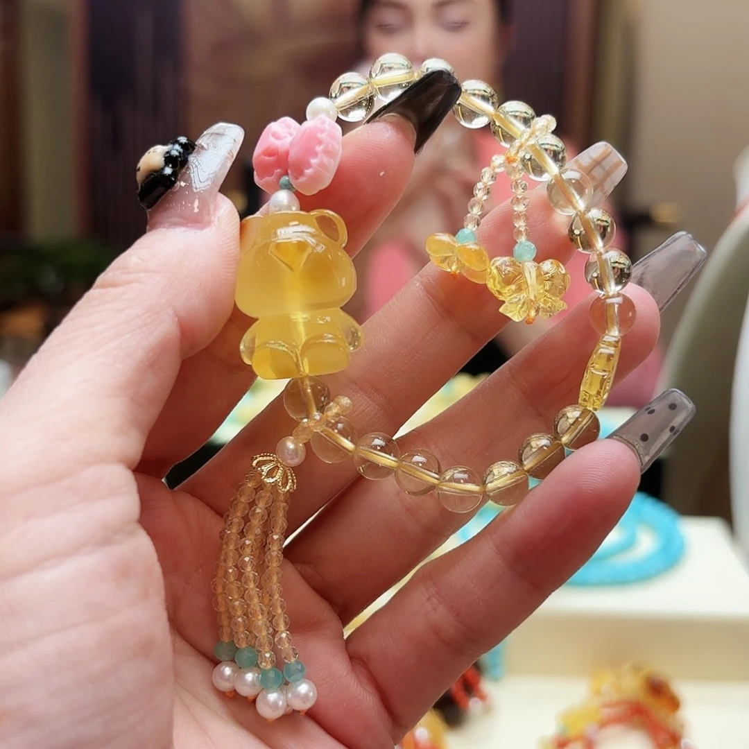 琥珀手镯未镶嵌琥珀