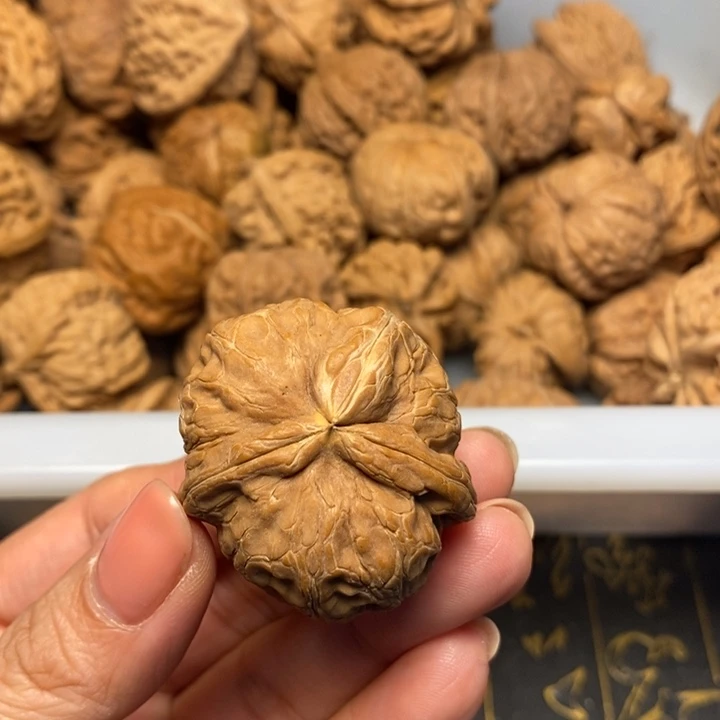 ****人吊坠文玩核桃文玩核桃异形单只