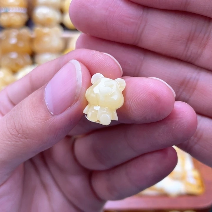 未镶嵌琥珀裸石蜜蜡