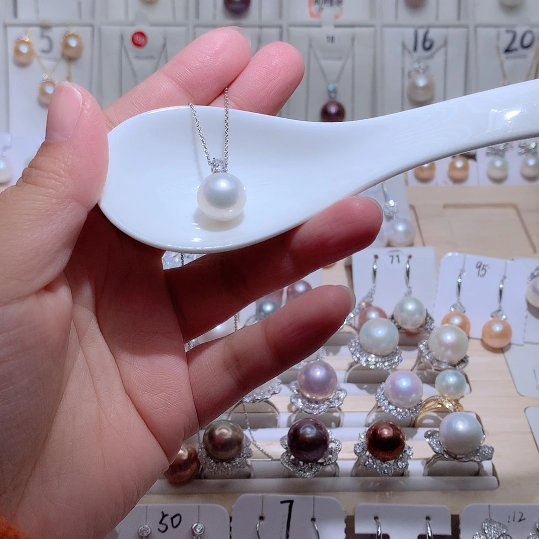 吊坠(赠链)淡水珍珠银S925镶嵌CC12.6mm