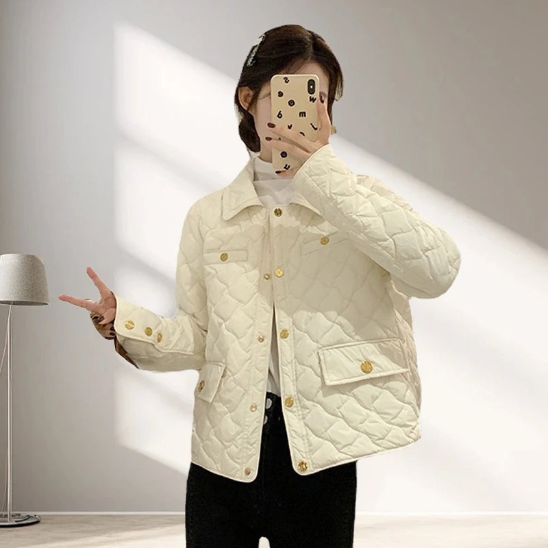 羽绒服女短款高级感小香风轻薄款冬季外套平湖鸭绒服新款