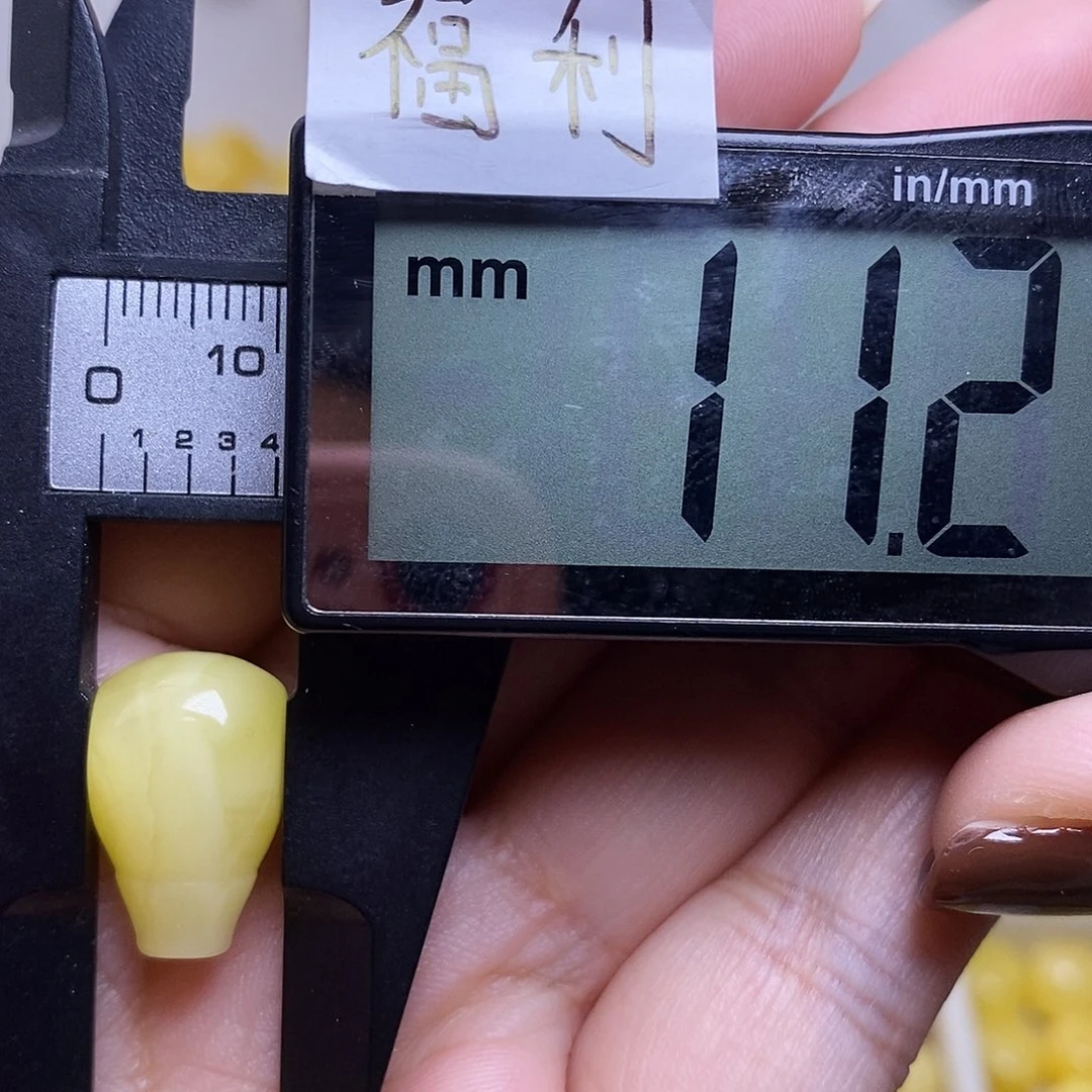 裸石琥珀未镶嵌蜜蜡三通