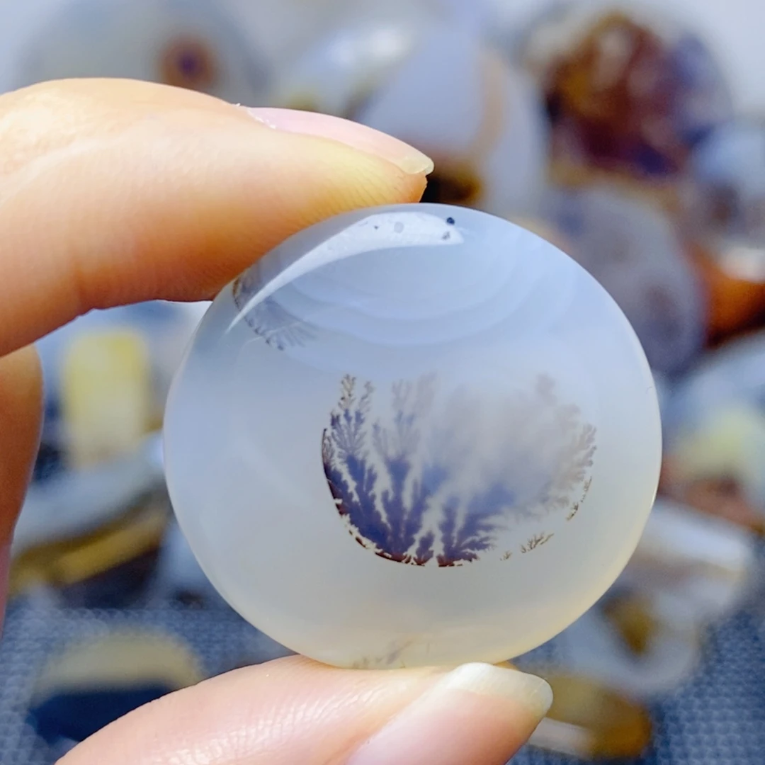 玛瑙/玉髓未镶嵌珠宝奇石