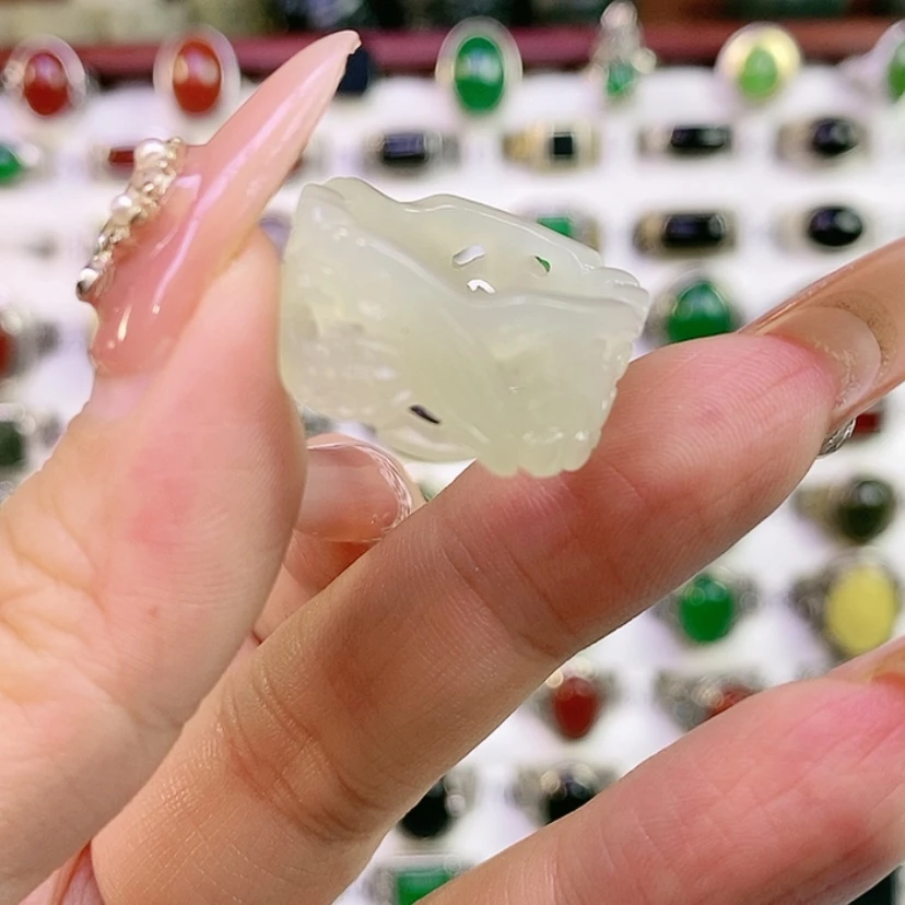 【闪购商品】未镶嵌戒指和田玉এ****