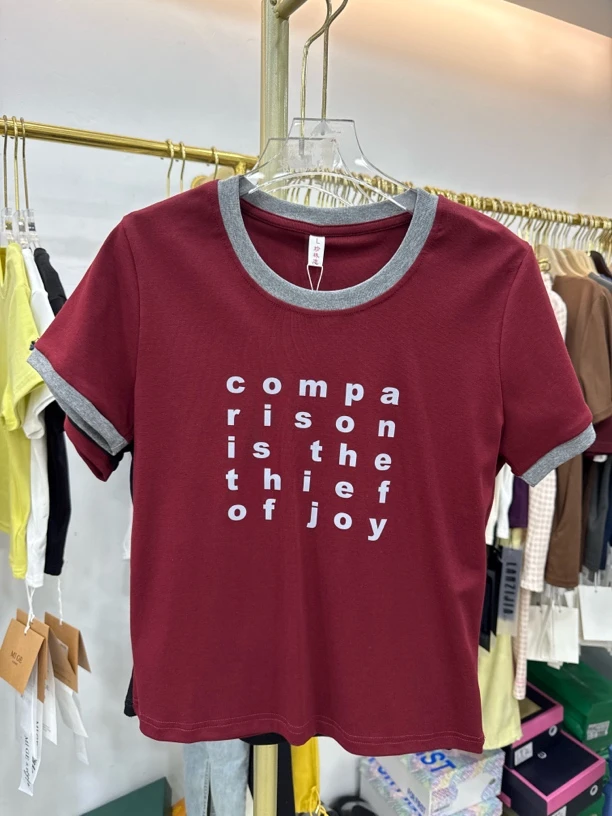 619时尚印花英文字母图T恤