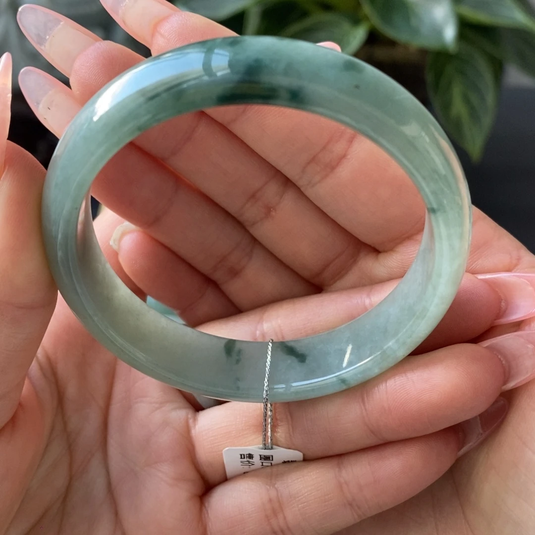 翡翠未镶嵌手镯天然