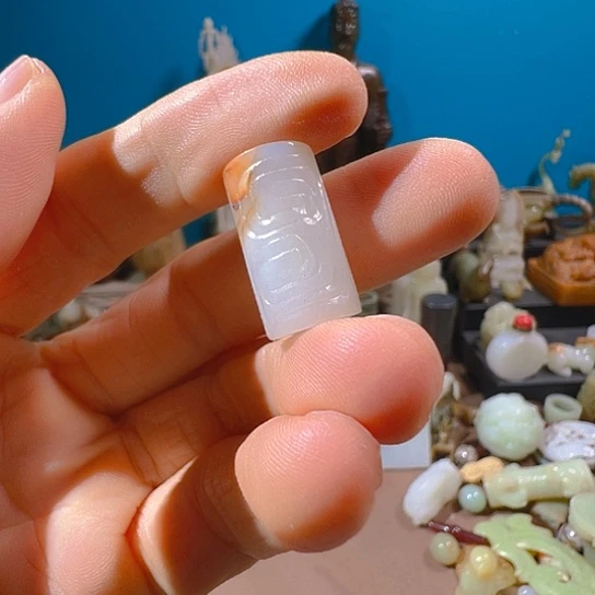 雅***未镶嵌和田玉（糖玉）挂件