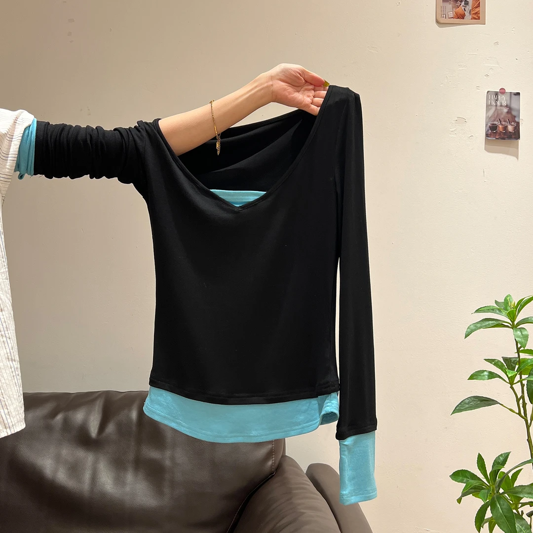纯欲拼接撞色假两件V领正肩长袖T恤女2025秋季新款设计感辣妹上衣