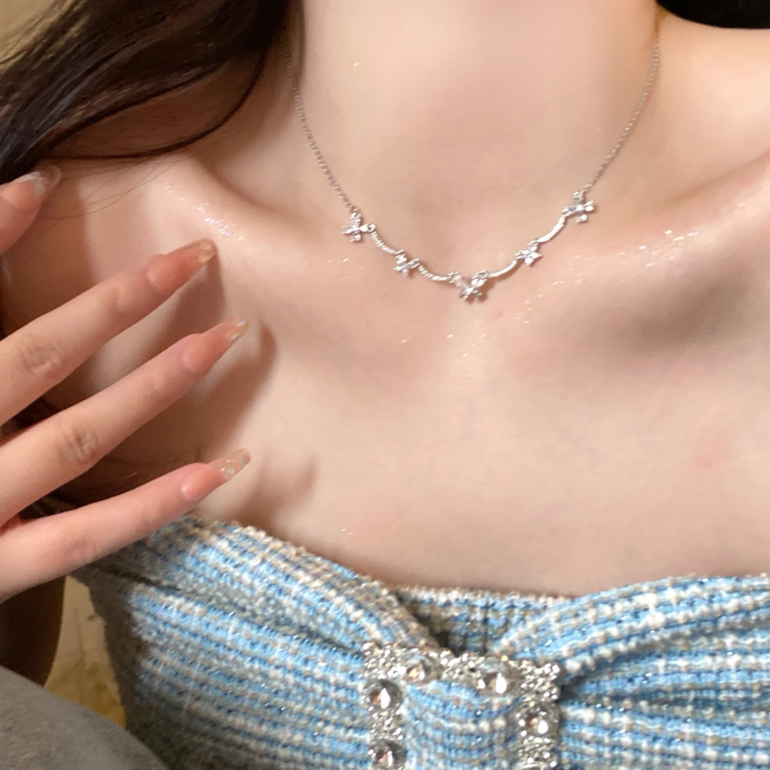 合金项链 精致超闪锆石蝴蝶项链女2025新款清冷感小众轻奢锁骨链