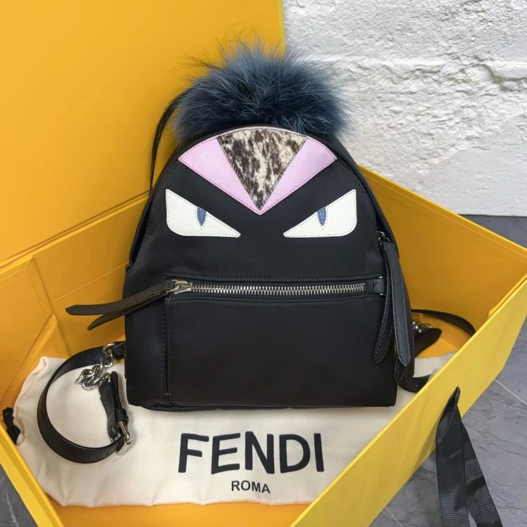 95新/芬迪/包包/[260104XZWC]/C8873842573