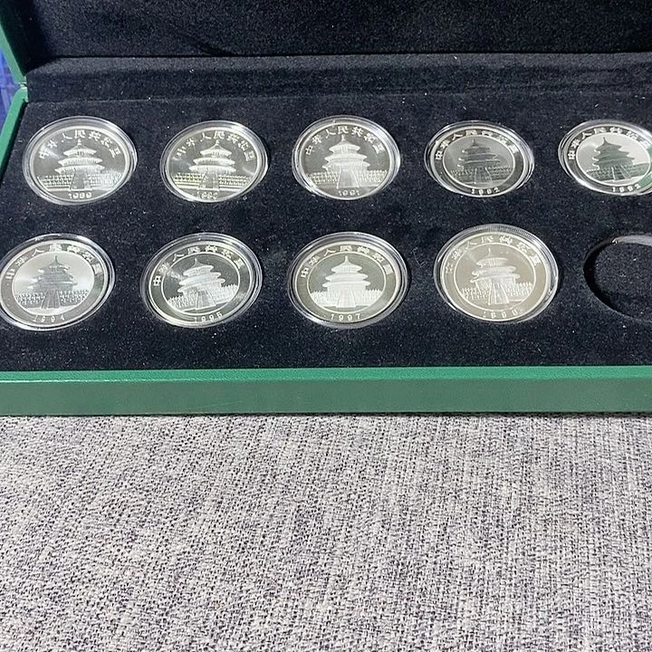 纯银暖**男1989-1997年九枚10元普通版熊猫银币如图