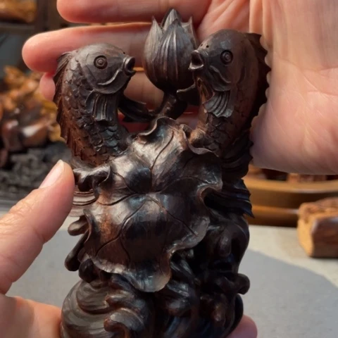 【闪购商品】小叶紫檀把件………………