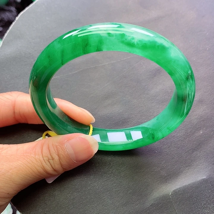 未镶嵌手镯石英质玉