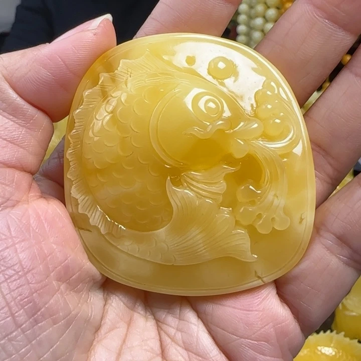 蜜蜡珠宝奇石未镶嵌