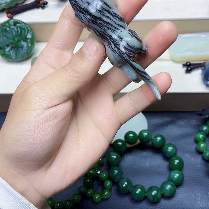 未镶嵌和田玉珠宝奇石