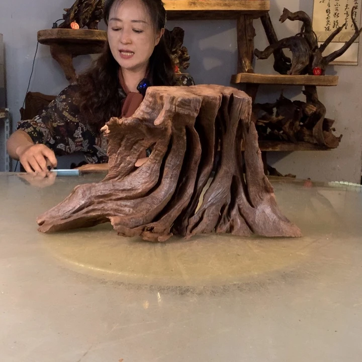 孺***牛天然的云南紫柚木会黄水