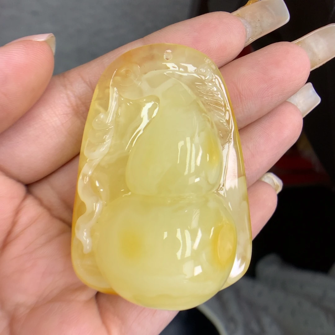 琥珀未镶嵌珠宝奇石