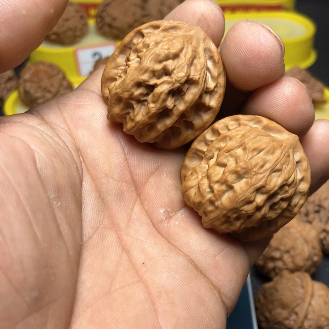 文玩核桃把件用****1野狼