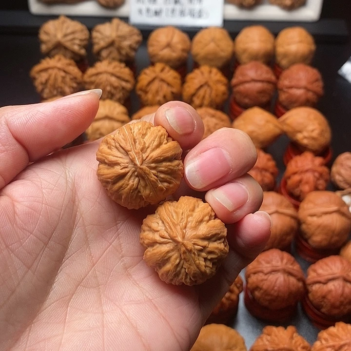 文玩核桃吊坠西瓜球