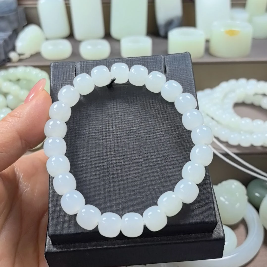 和田玉未镶嵌手串