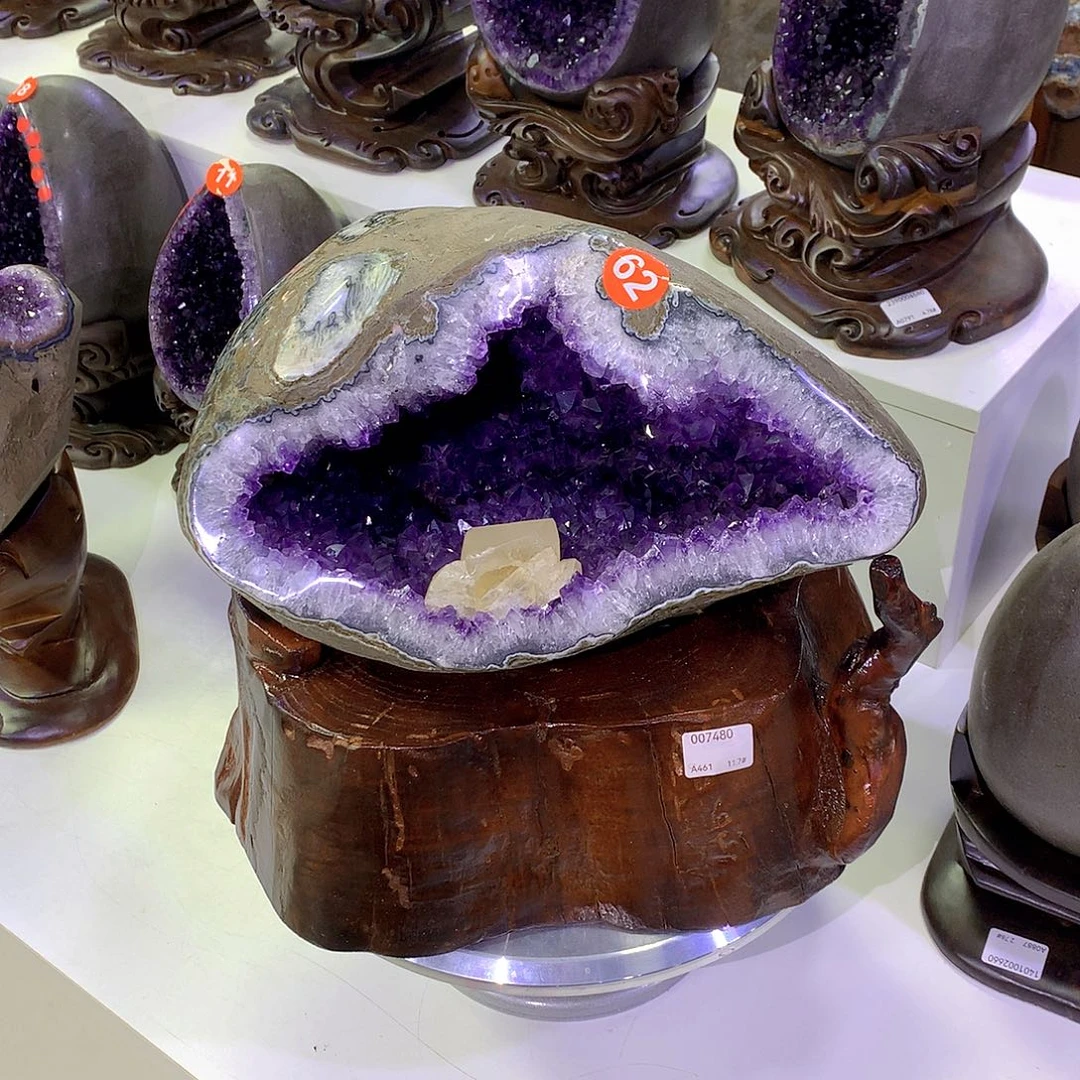未镶嵌紫晶大型摆件（非配饰）