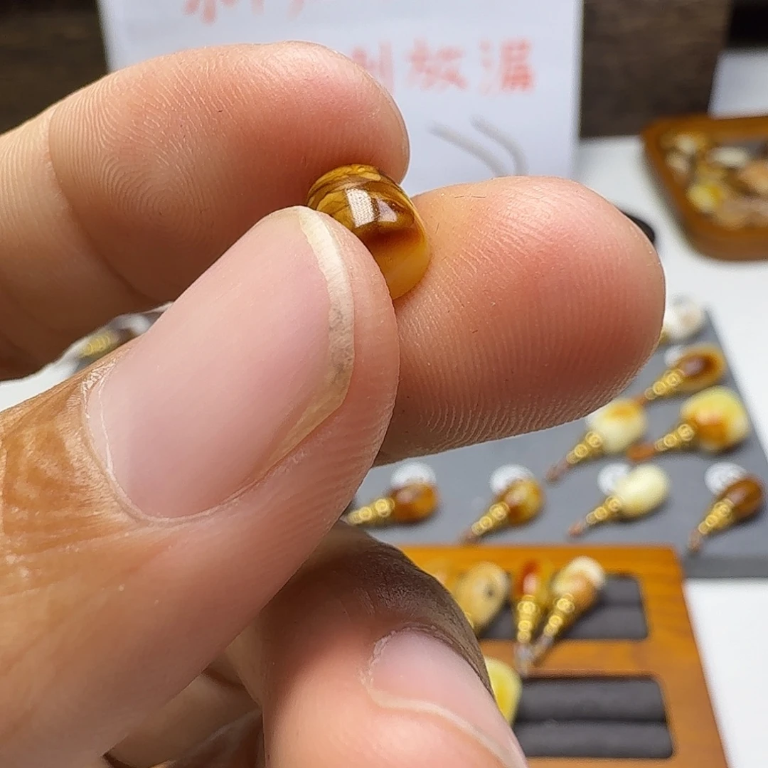 C***七琥珀未镶嵌珠宝奇石琥珀