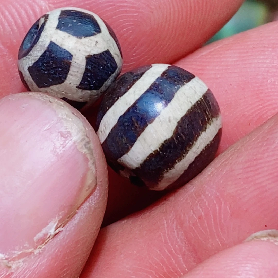 DIY琉璃明****9珠子的颜色是蓝色的