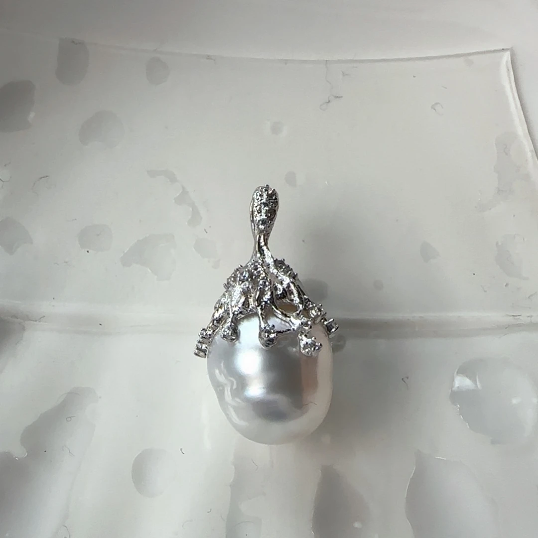 颈饰银S925镶嵌海水珍珠