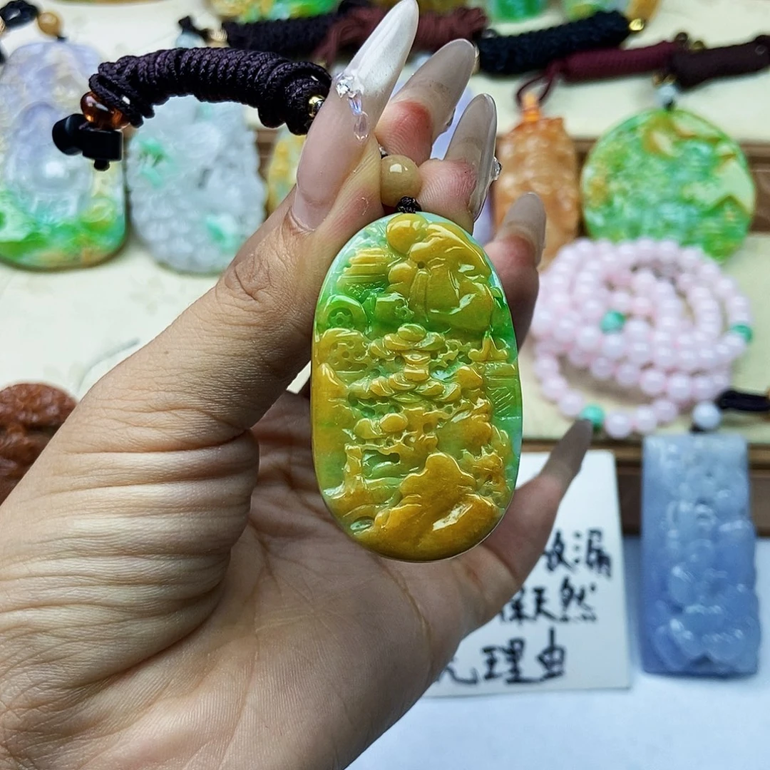 翡翠未镶嵌颈饰翡翠
