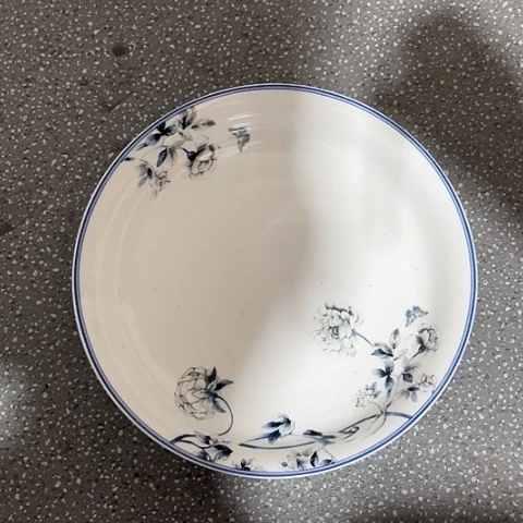 陶瓷8寸深窝盘一个