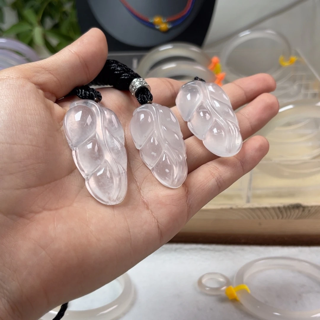 石英质玉银S925镶嵌耳钉