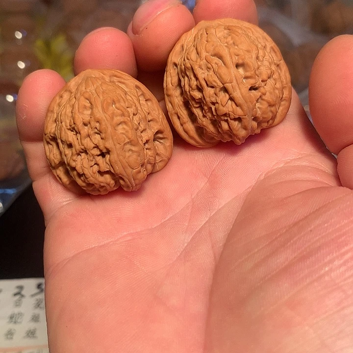 不***知文玩核桃吊坠红玛瑙3.68