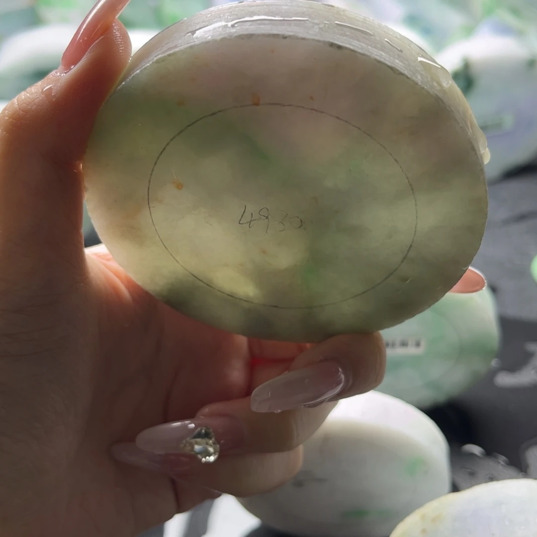 定制翡翠未镶嵌翡翠